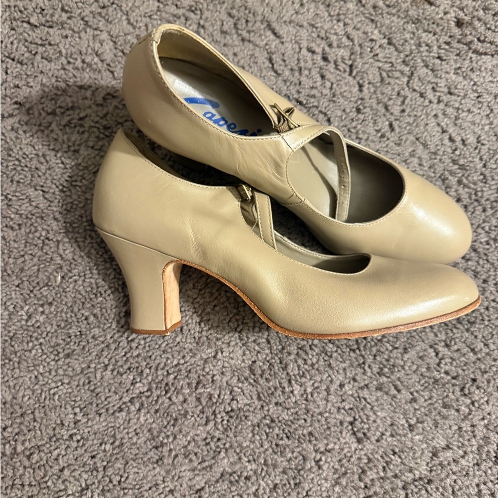 Capezio tan heels women’s size 9.5